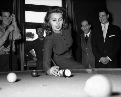 Sophia Loren Shooting Pool