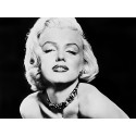 Marilyn Monroe: Elegance and Glamour